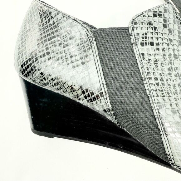 Vionic TANTON Gray Black Snakeskin Print Slip On Orthotic Wedge Heel Shoes - Picture 11 of 15
